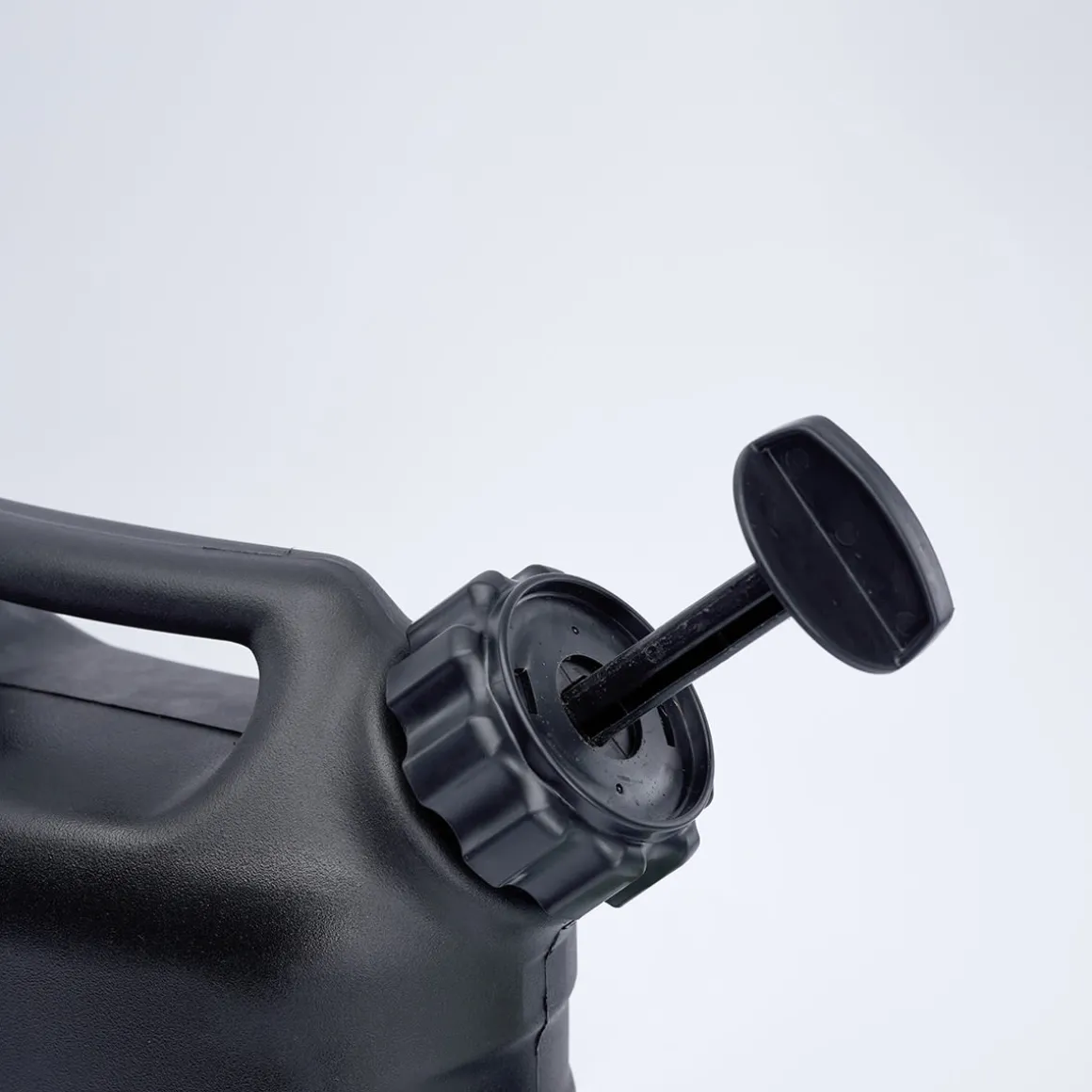 2 Gallon Pressurized Portable Water Tank