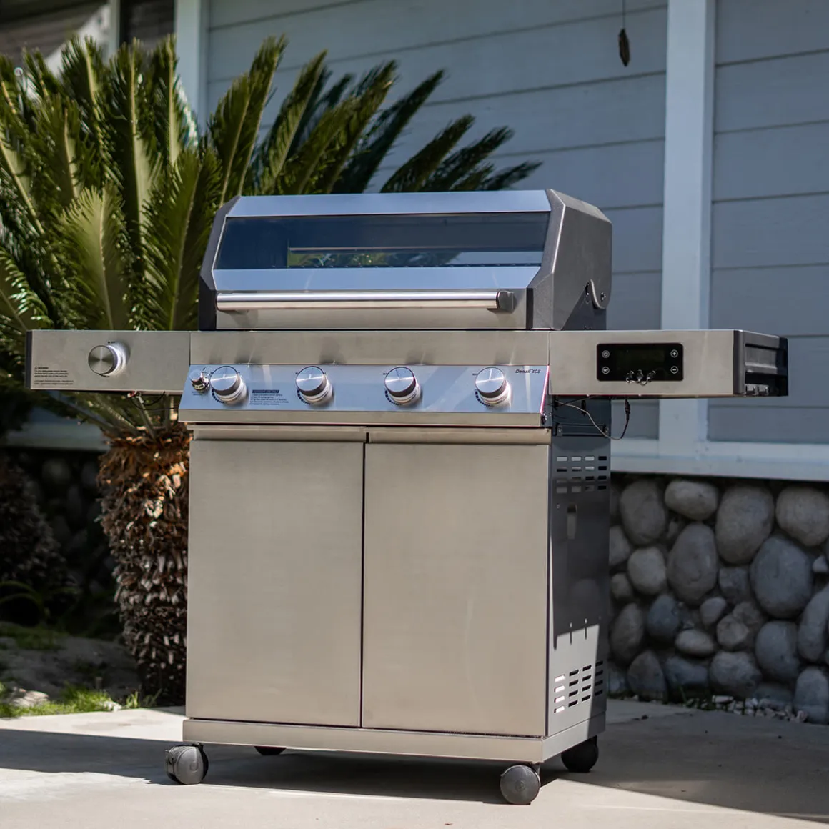 450 sq. in. Smart Grill with Clearview Lid
