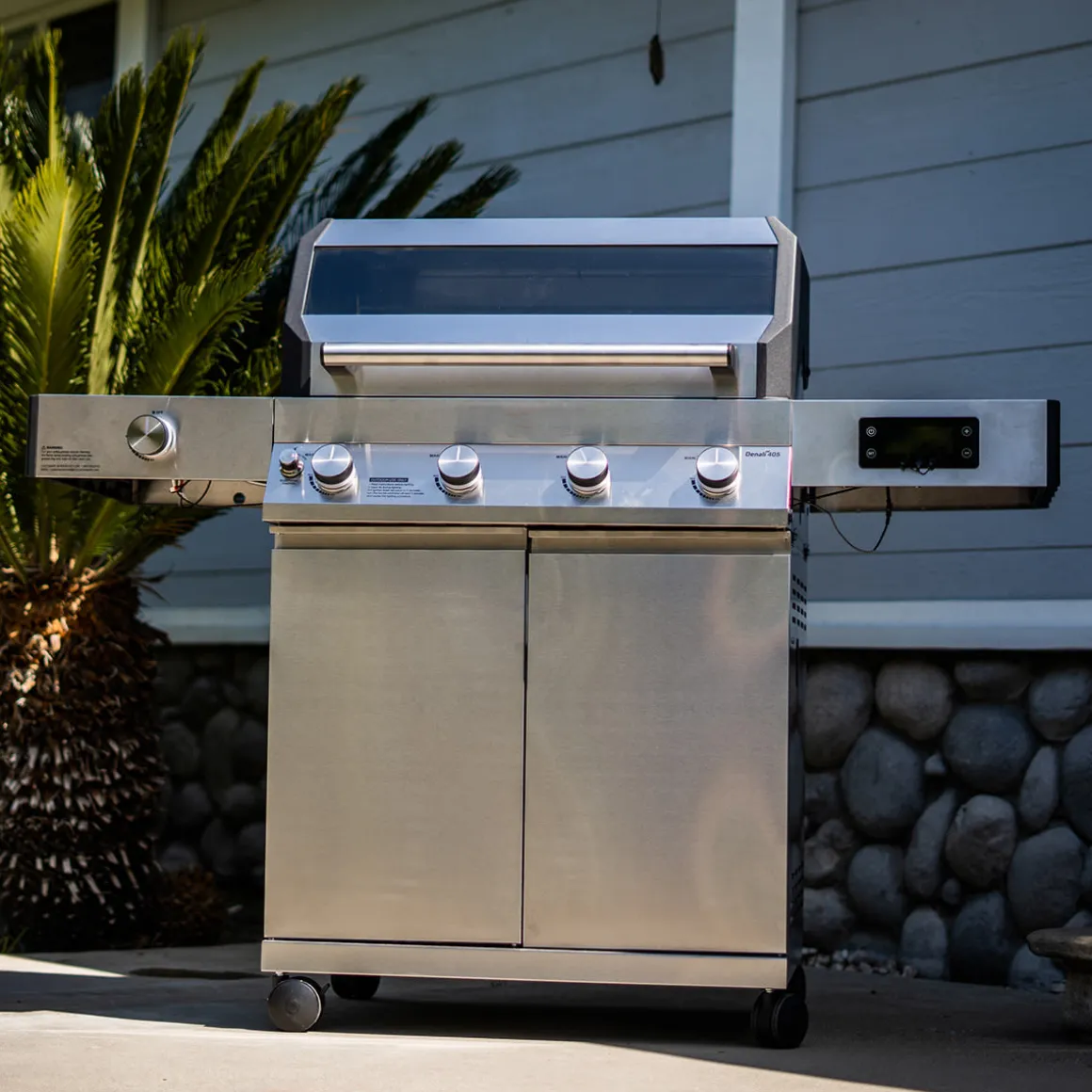 450 sq. in. Smart Grill with Clearview Lid