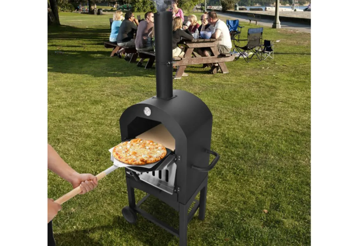 Backyard Pizza Oven