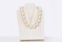 Cooling Pearl Necklace