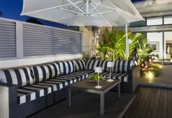 Cordless Indoor/Outdoor Lamp