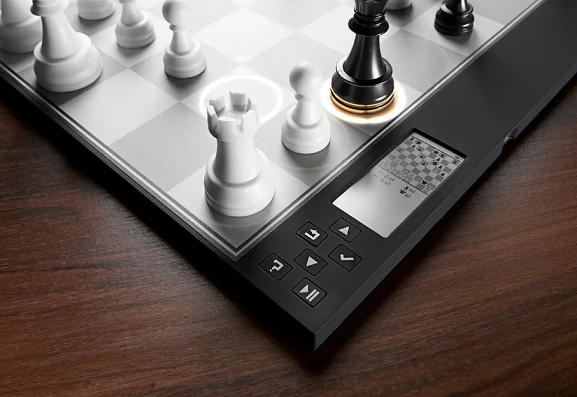 Digital Electronic Chess Computer