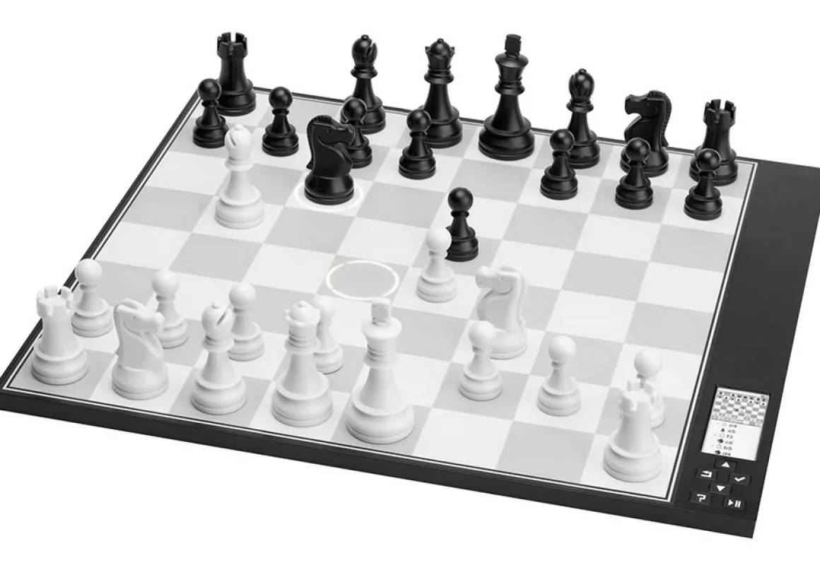 Digital Electronic Chess Computer