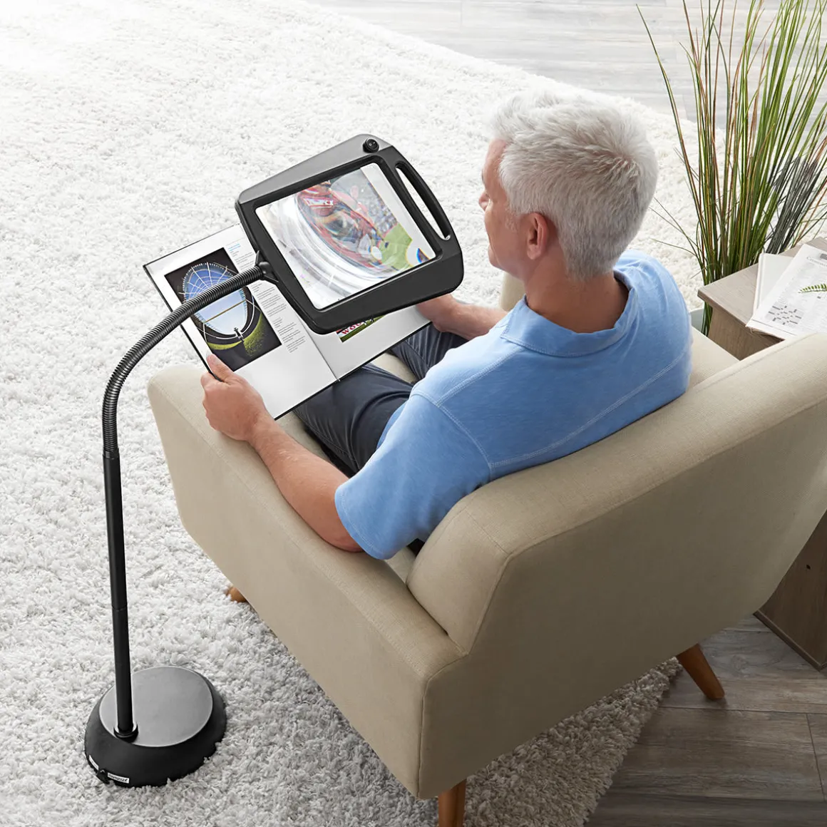 Full-Page Floor Magnifying Lamp
