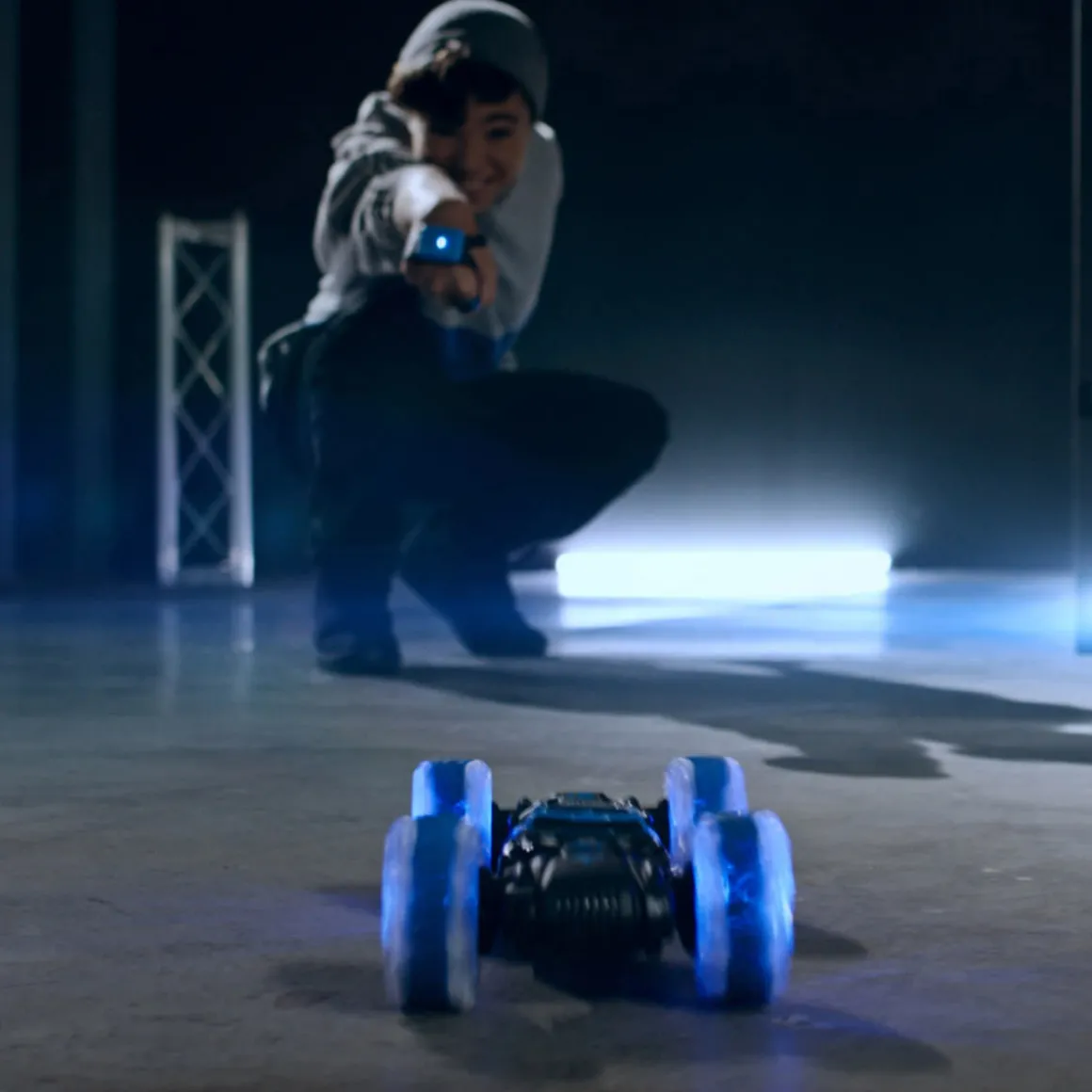 Gesture Sensing RC Stunt Car