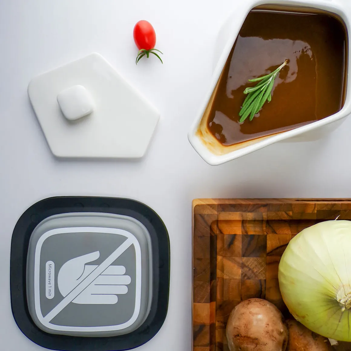 Gravy Boat with Warming Base