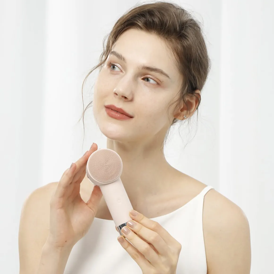 2-in-1 Warming Deep Cleansing Facial Brush