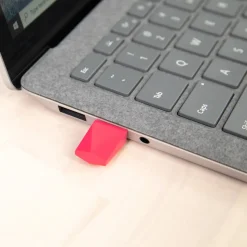 iPad-to-Monitor Adapter