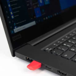 iPad-to-Monitor Adapter