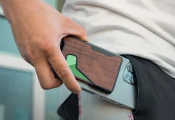 MagSafe Fanning Wallet and Card Holder