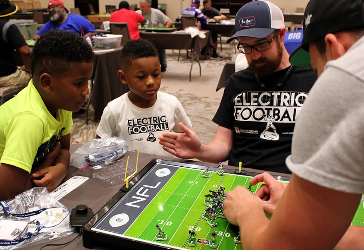 NFL Deluxe Electric Football Game Set