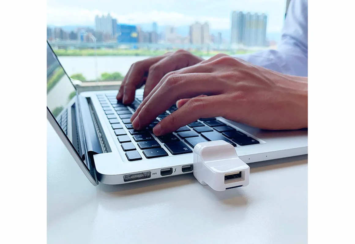 Photo Backup Charger