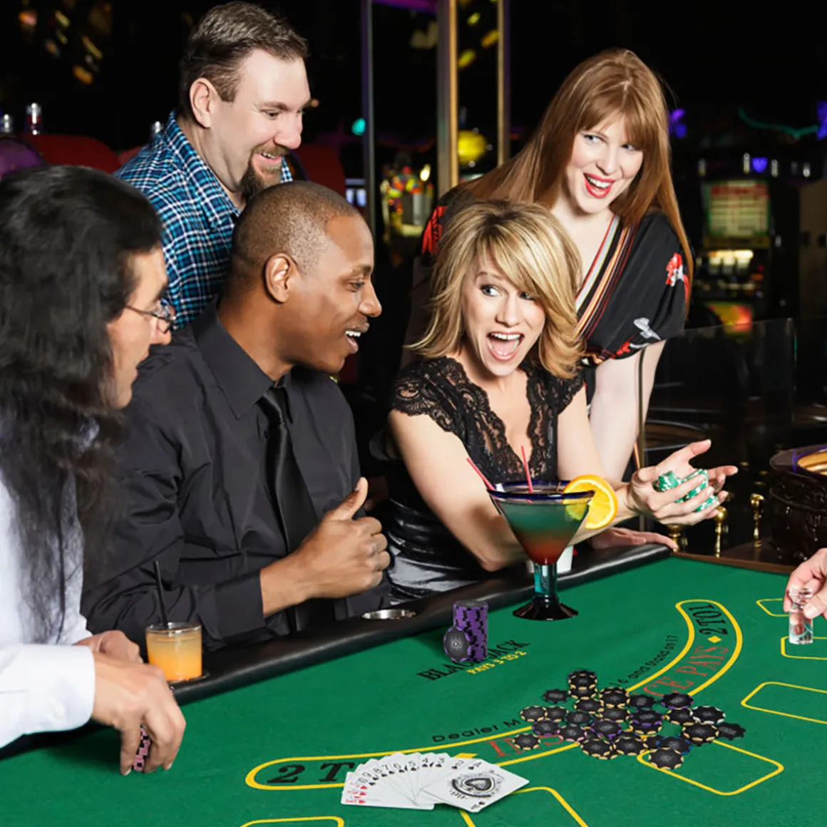 600-Piece Poker Chip and Game Set