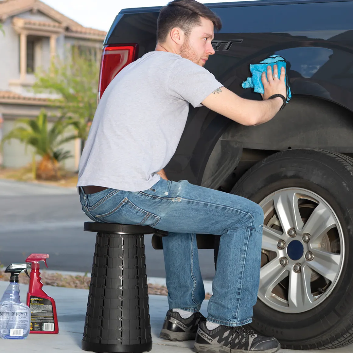 Portable Retractable Stool