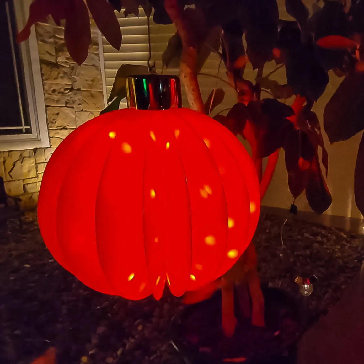 18" Twinkling Indoor/Outdoor Lighted Orb