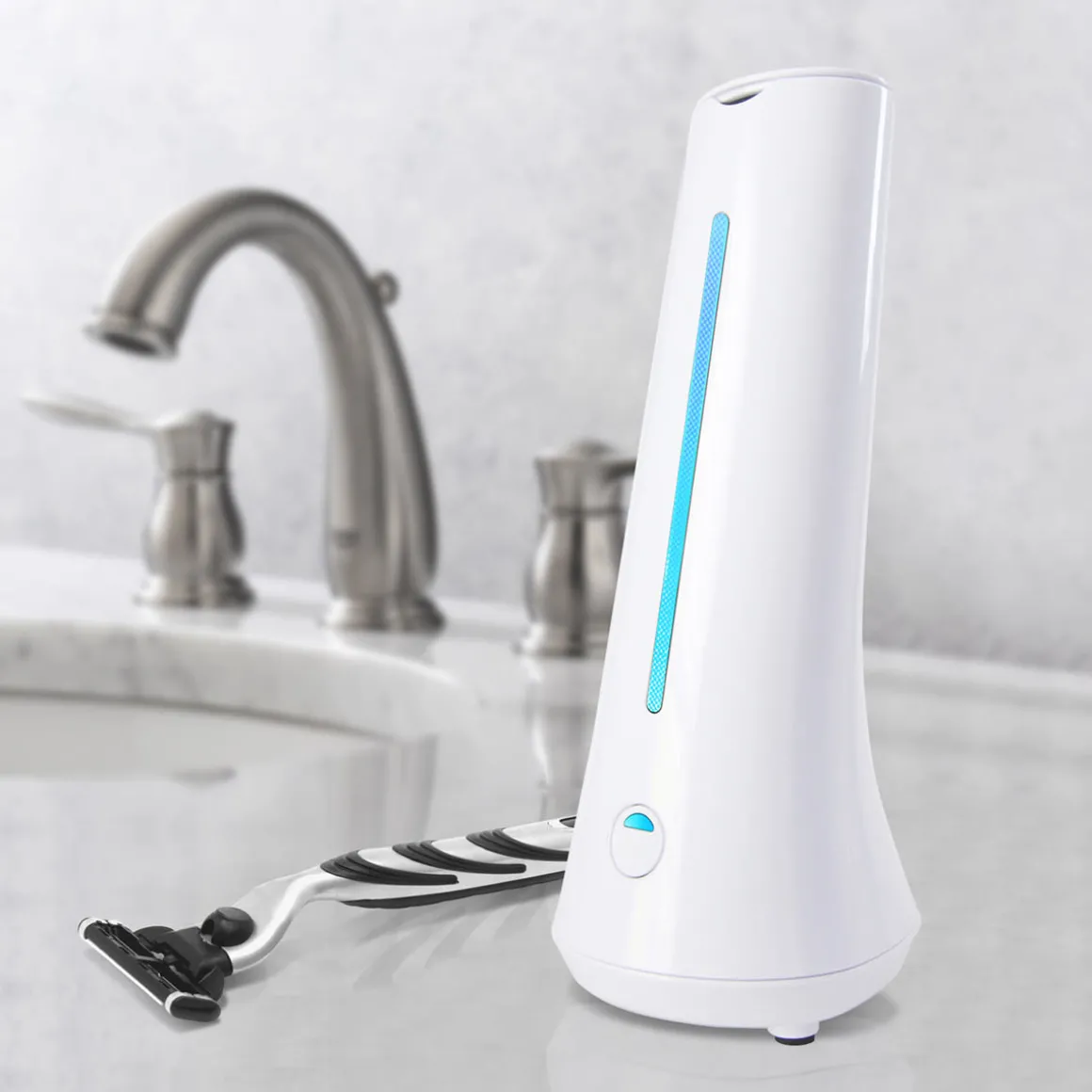 Razor Life Extending Dryer & Sanitizer