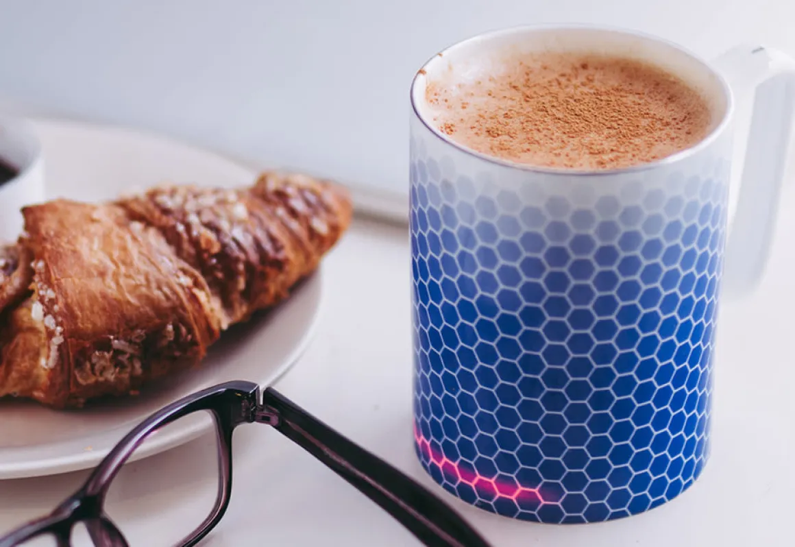 Self-Heating Smart Mug