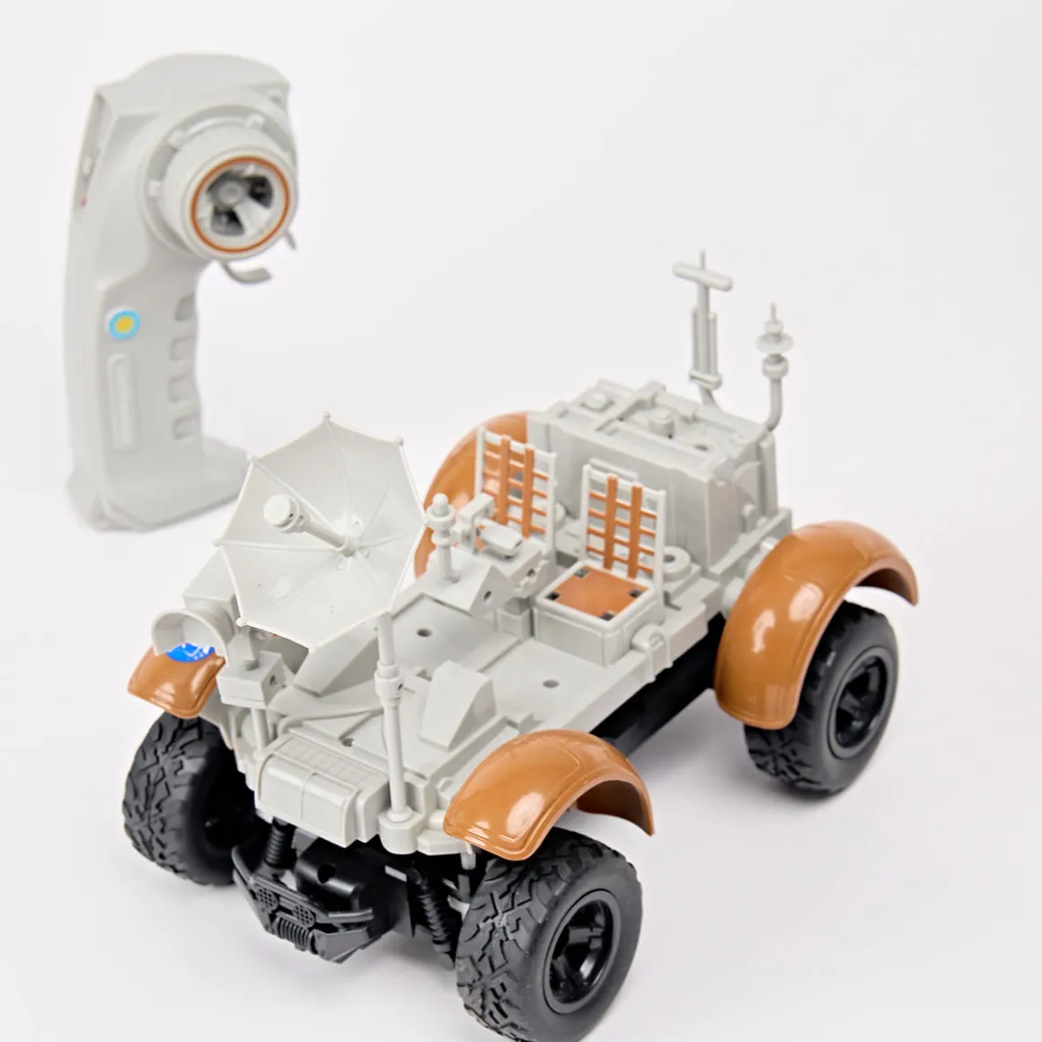 Smithsonian RC Luna Rover