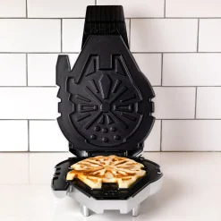 Star Wars Millennium Falcon Round Waffle Maker