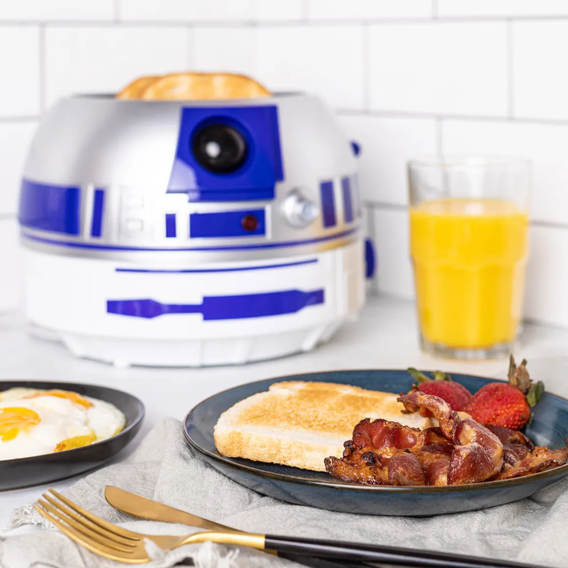 Star Wars R2-D2 Light-Up 2-Slice Toaster