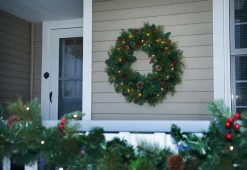 30'' Cordless Pre-Lit Indoor/Outdoor Wreath
