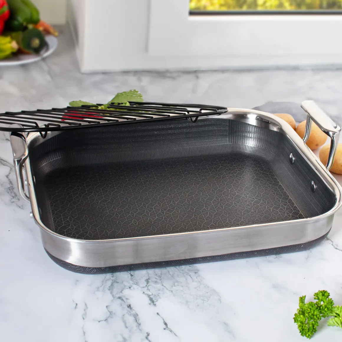 14'' Hybrid Nonstick Roasting Pan with Rack