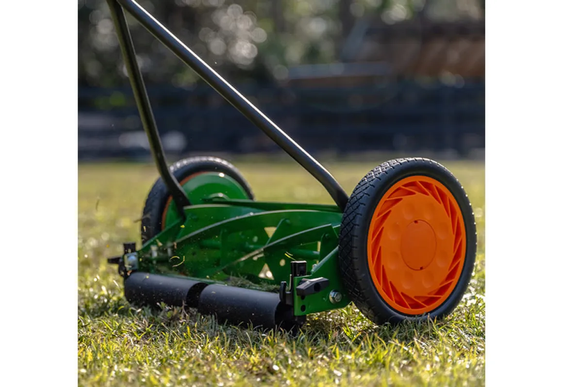 16'' Scotts Manual Reel Mower